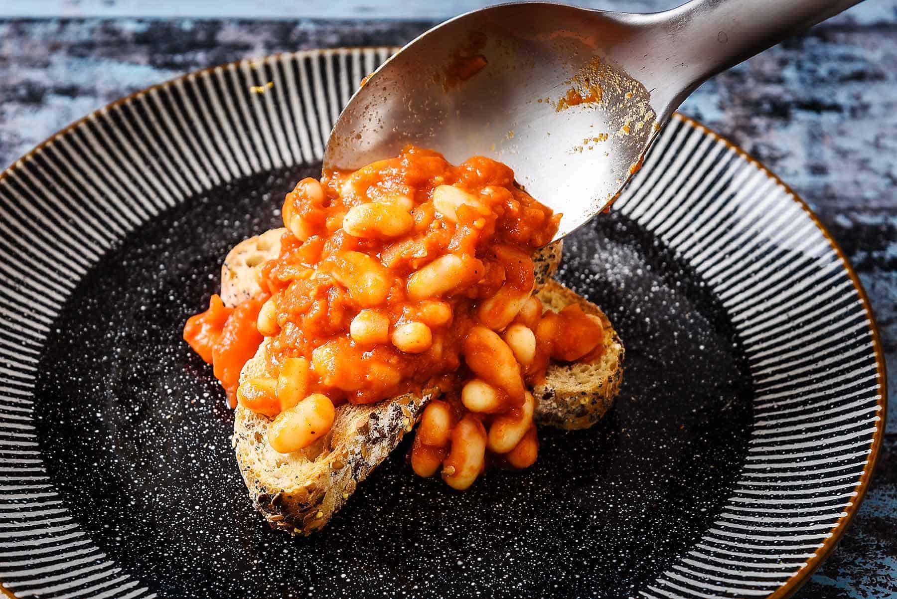 Vegan Homemade Beans on Toast, easy and delicious! Especially Vegan