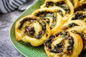 Cheesy Spinach & Leek Swirls