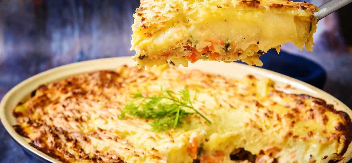 Vegan Easy Ocean Pie, topped with cheesy mash!